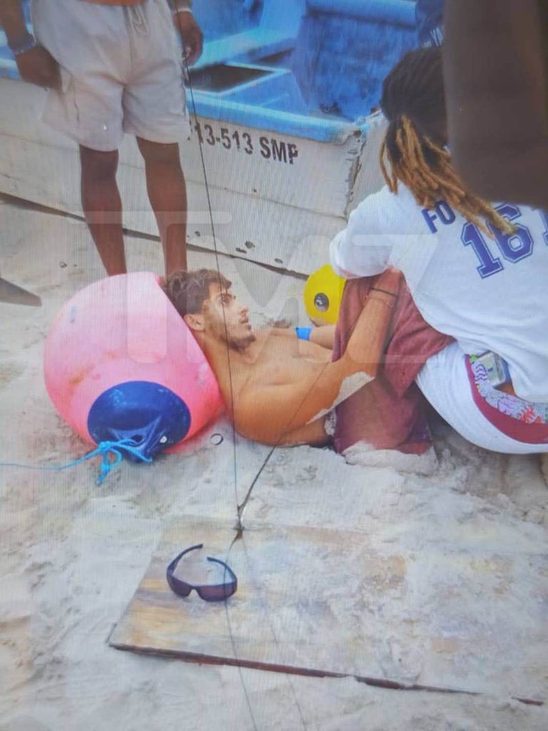 Survivor Greece Contestant Stavros Floros Incident 1