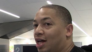 Tyronn Lue -- Hey, Allen Iverson ... Come Coach With Me! (VIDEO)