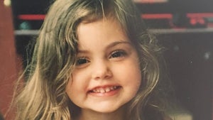 0723-phoebe-tonkin-cute-kids-primary_720