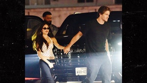 Madison-Beer-Justin-Herbert-the-image-direct-2