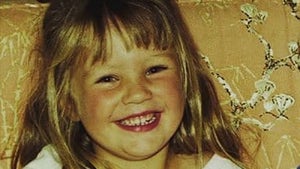 0122-Candice-Swanepoel-Cute-Kids-hero