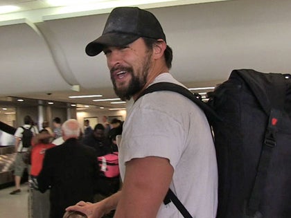 102613_jason_momoa_primary