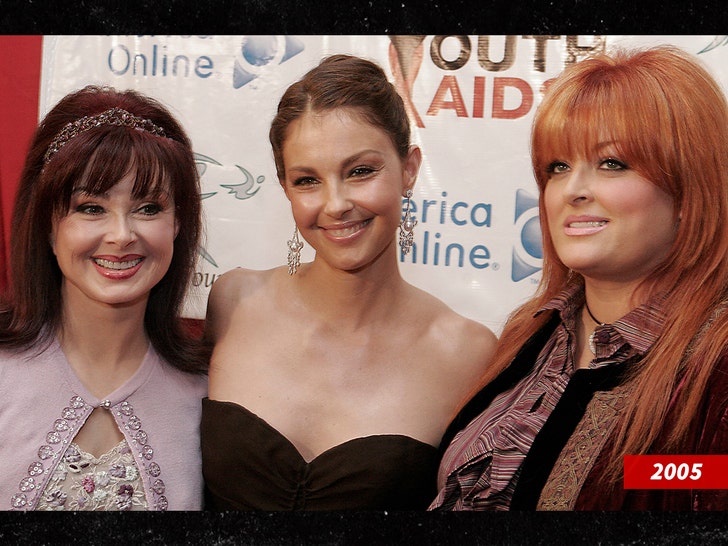 naomi judd wynonna judd ashley judd