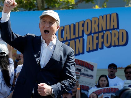 0602-Tom-Steyer-Campaigning-PRIMARY