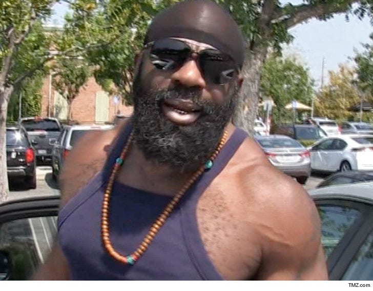 Kimbo Slice -- Told He Needed Heart Transplant Days Before :: 0606-kimbo-slice-tmz-5