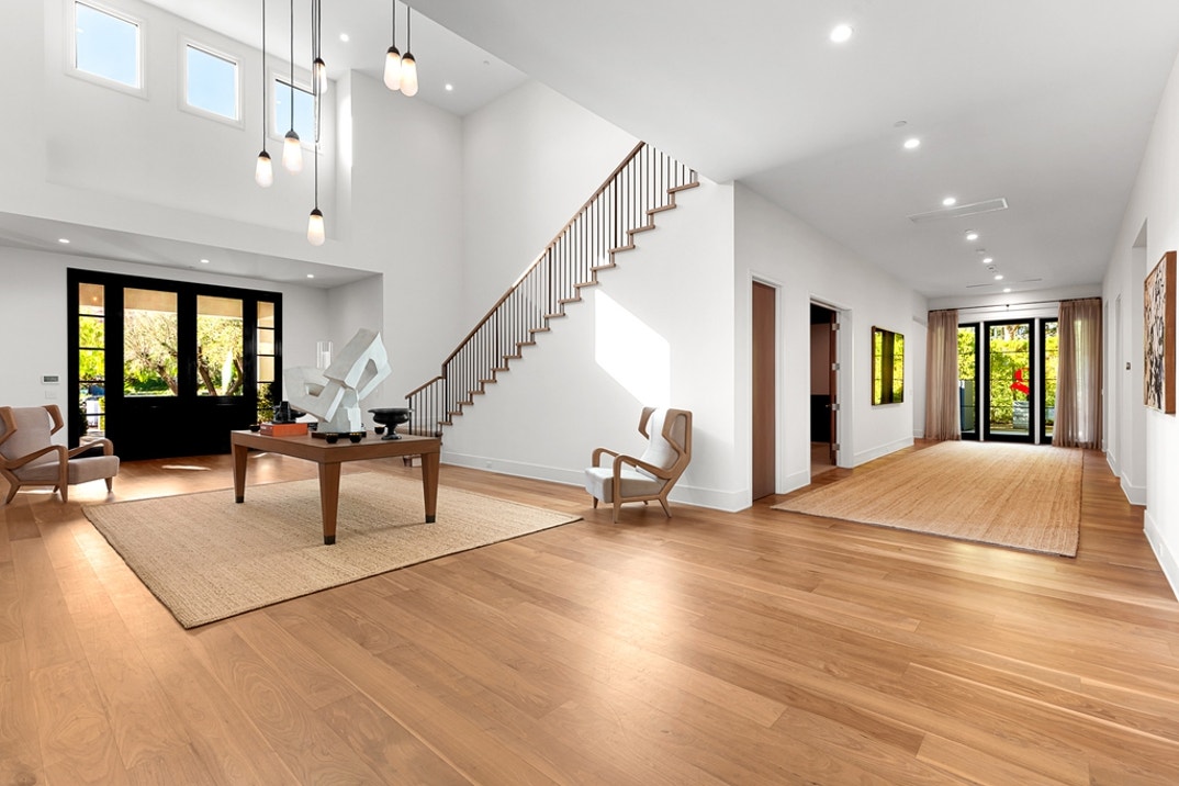 Lori Loughlin & Mossimo Home 27