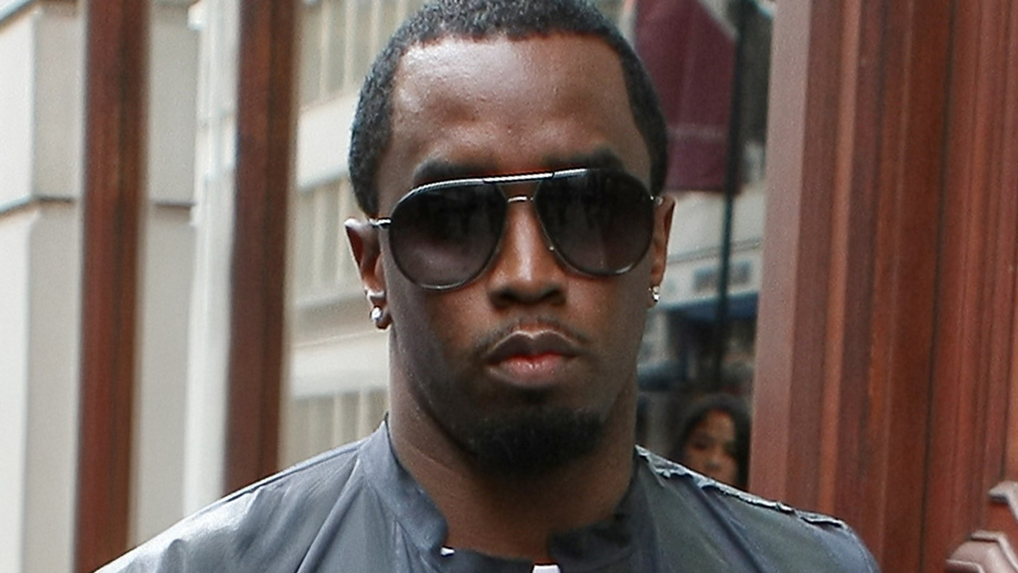 Diddy dituduh mempekerjakan gadis di bawah umur yang diperdagangkan untuk pesta Miami