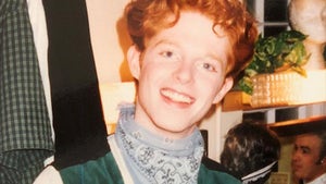 1027-Jesse-Tyler-Ferguson-Cute-Kids-hero