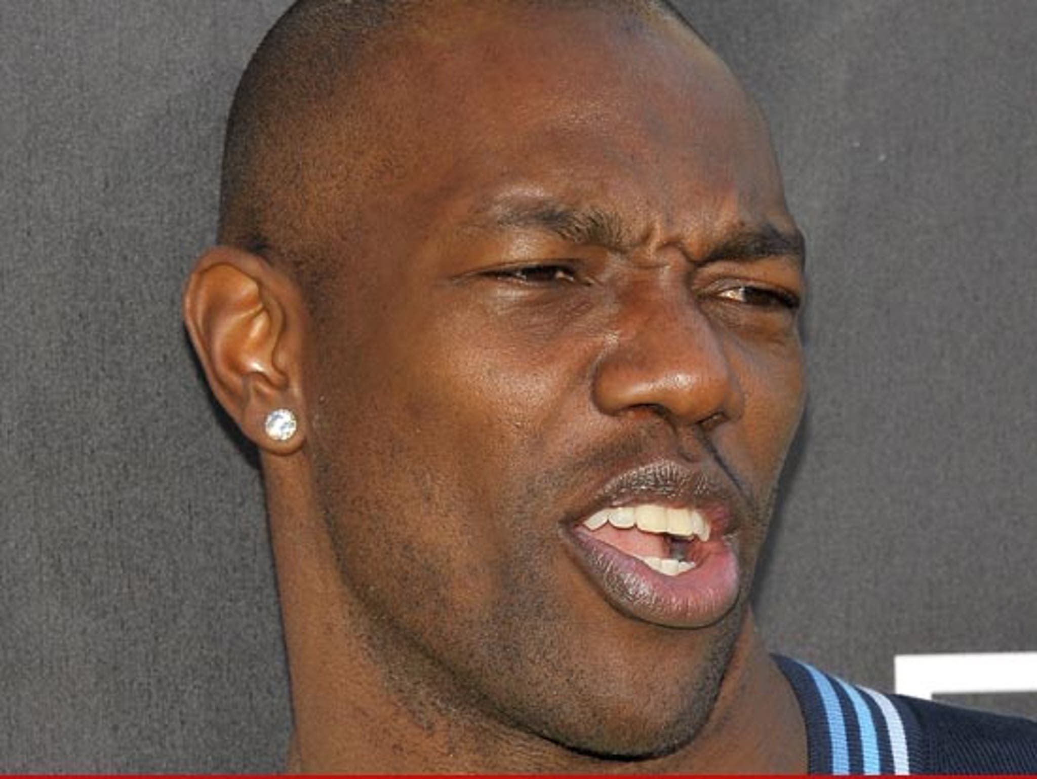 Terrell Owens -- GRAPHIC Solo Sex Photos Being Shopped