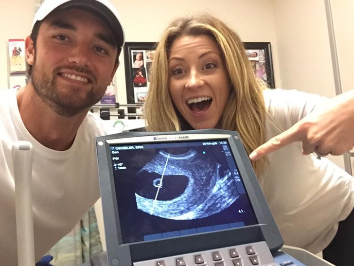 Brock Osweiler's Wife Is Pregnant Meet Our Fetus PHOTO :: 1219-brock-osweiler-pregnant-wife-3