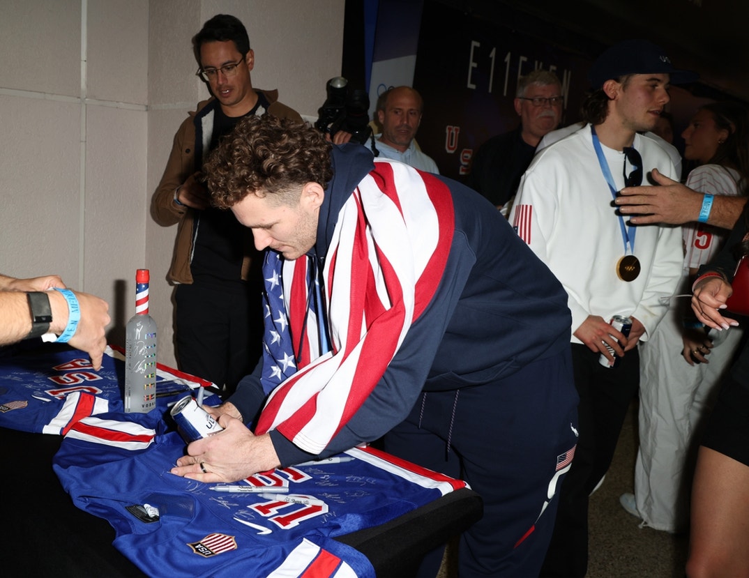 US Hockey Team Celebrate Gold 3