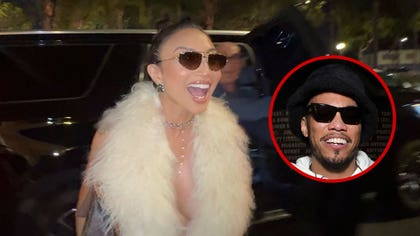 022526_jeannie_mai_kal