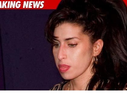 Amy Winehouse Found Dead :: 0722-amy-bn-credit