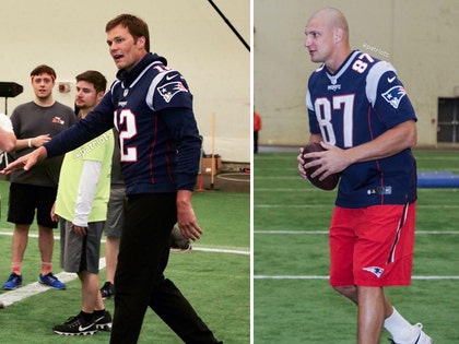 0604-rob-gronk-gronkowski-tom-brady-practicing-patriots-kids-twitter-01