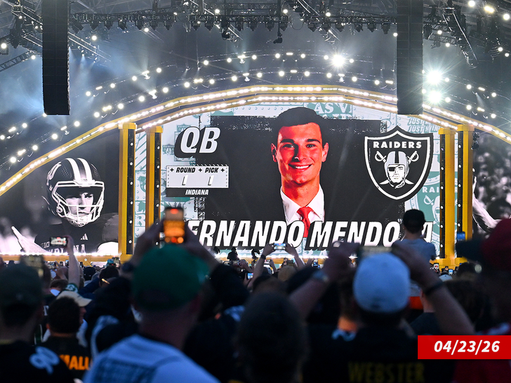 fernando mendoza sub getty 1