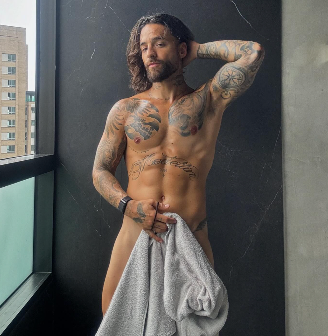 Hot Guys In Towels -- Guess Who!