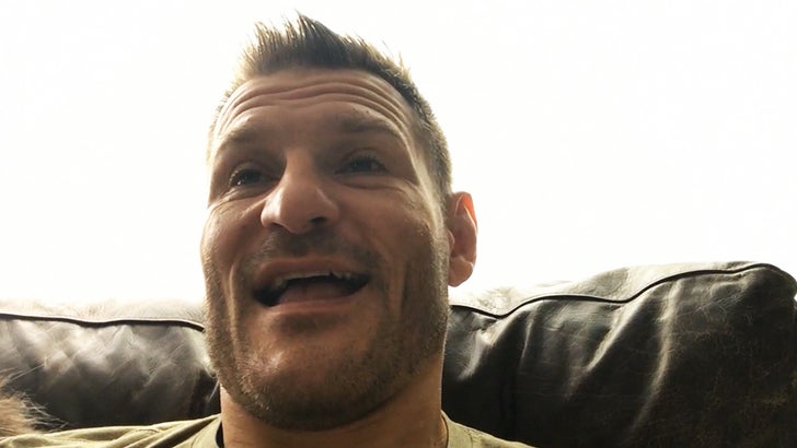 071719_stipe_miocic_kal_v2