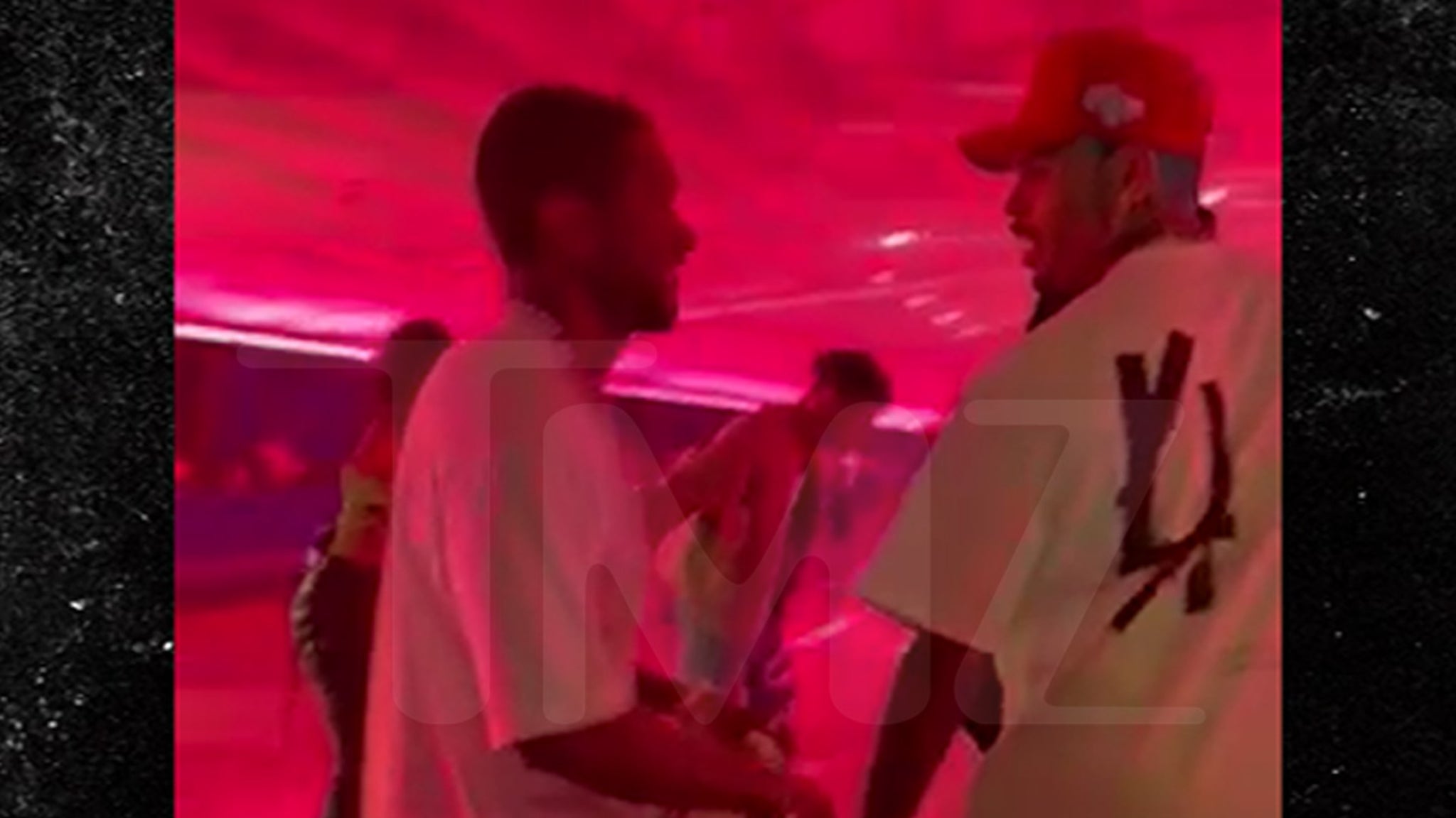 Chris Brown visto discutiendo con Usher en video en medio de informes de una fila