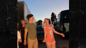 071026 katy perry justin trudeau dancing SG