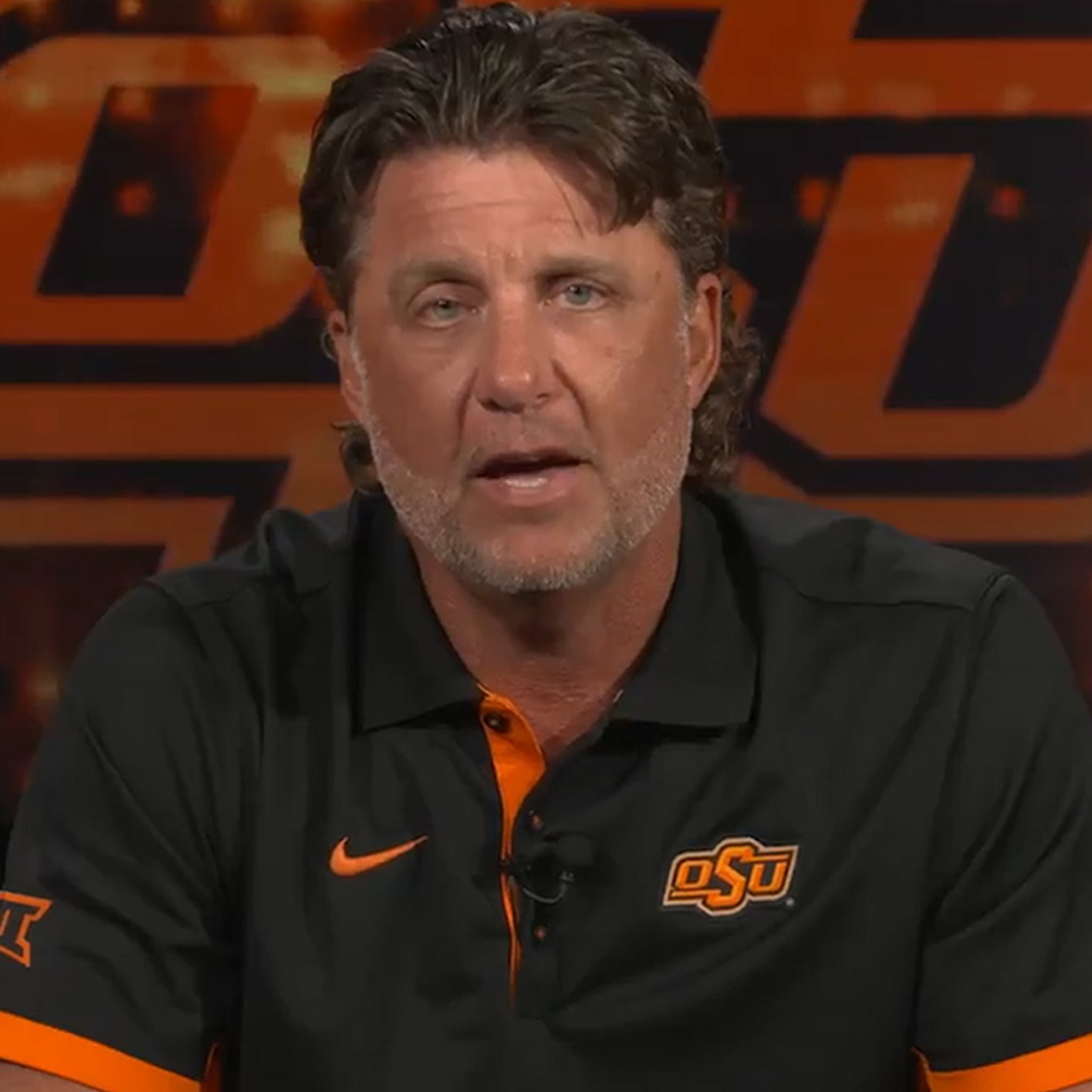 Chuba Hubbard threatens boycott over OK State coach's OAN T-shirt