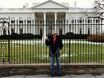0623-johnny-depp-white-house-podium-TMZ-03