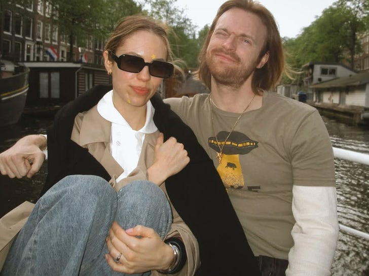 0603 FINNAS-AND-CLAUDIE-SUALLAWKI-GET-EM-BERLIN-SUB-1