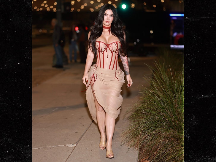 megan-fox-backgrid-2