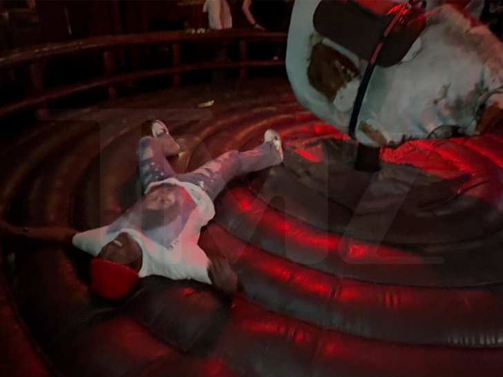 041326_tmz_comedy_crawl_bull_primary