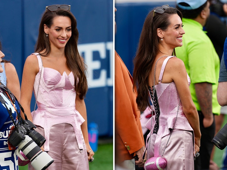 Jordon Hudson Spotted on the Field for UNC vs Notre Dame