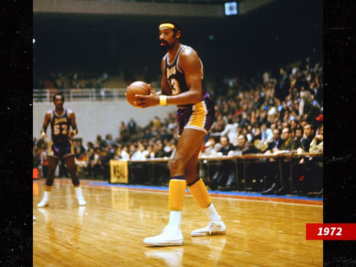 Wilt Chamberlain's 1972 NBA Finals jersey expected to sell for