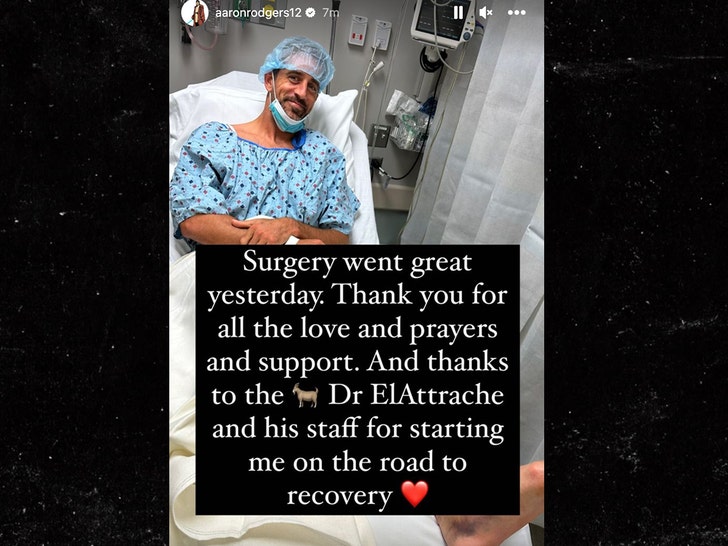 Aaron Rodgers Posts Photo and Positive Message From Hospital Bed