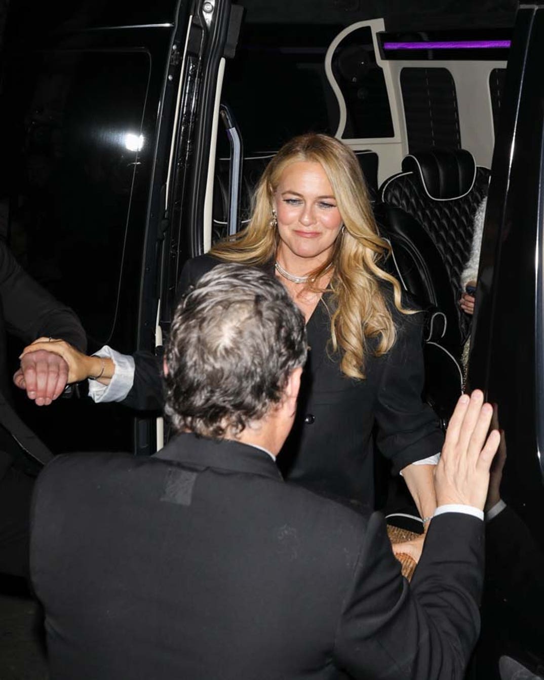 alicia silverstone chateau marmont BGUS_3458646_004