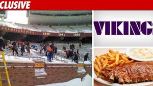 Vikings' Snow Shoveling Fans Get Filling Offer
