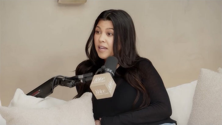 คำถามของ Kourtney Kardashian ว่าทำไมเด็ก ๆ ถึงไปโรงเรียนเรียกมันว่า “ล้าสมัย” คำถามของ Kourtney Kardashian ว่าทำไมเด็ก ๆ ถึงไปโรงเรียนเรียกมันว่า “ล้าสมัย”