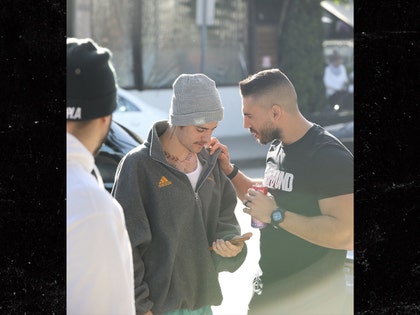 0130-bieber-bg-01