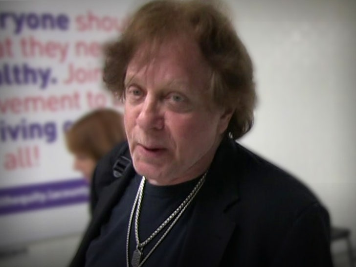 0911-eddie money-tmz-01