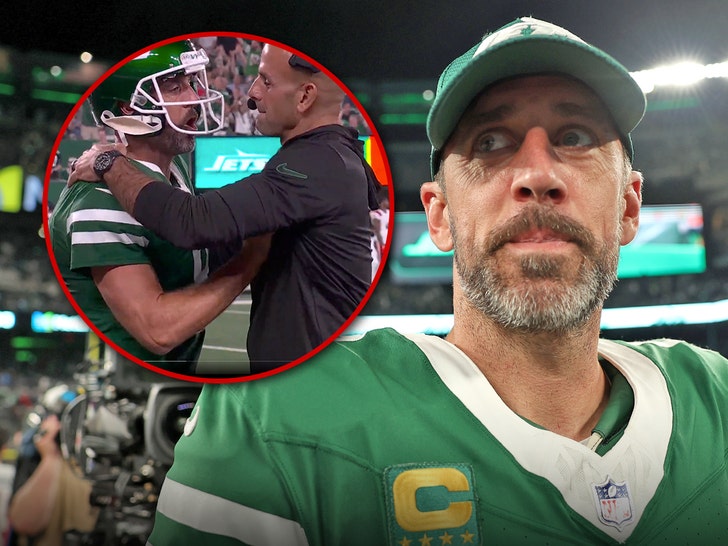 Aaron Rodgers Explains Tense Sideline Encounter With Jets Coach Robert Saleh