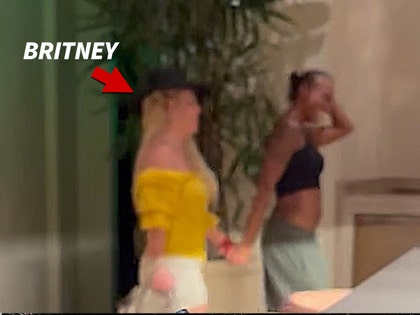 britney-spears-primary-10-24-2025