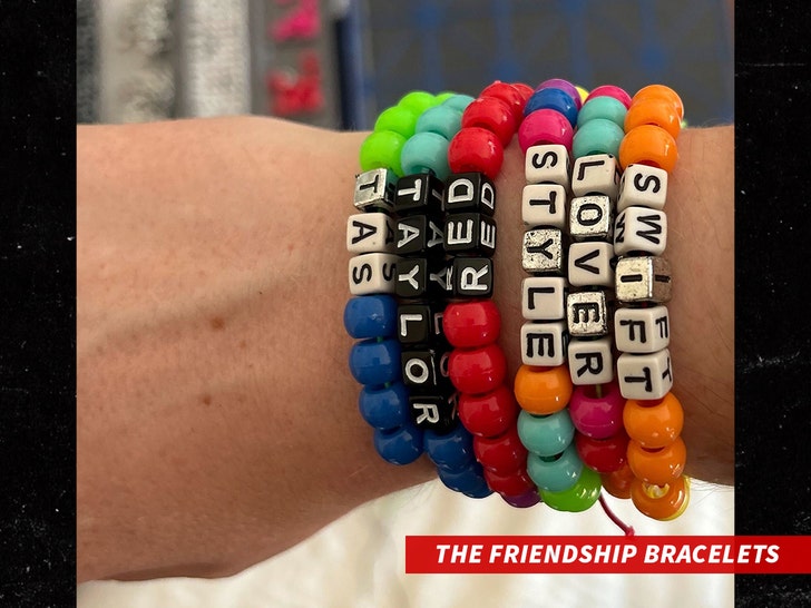 Taylor Swift Dodges Friendship Bracelets Thrown By Fans in Viral