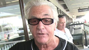 'Storage Wars' Star Barry Weiss Out of ICU, Lands Casino Gig