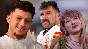 patrick mahomes travis kelce taylor swift