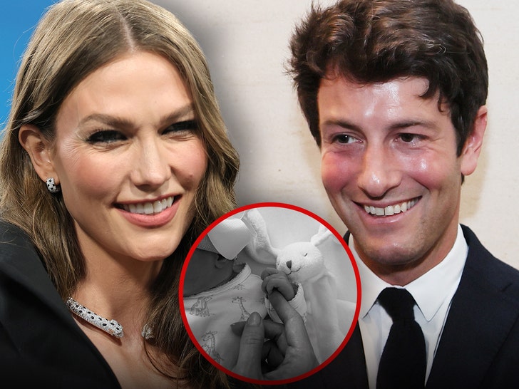 Karlie Kloss Shares New Photo With Newborn Girl