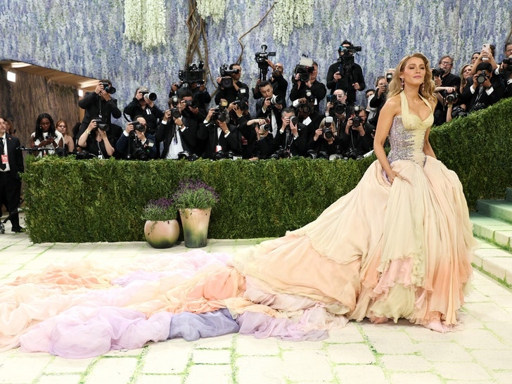 Blake Lively Met Galamode 2026 3