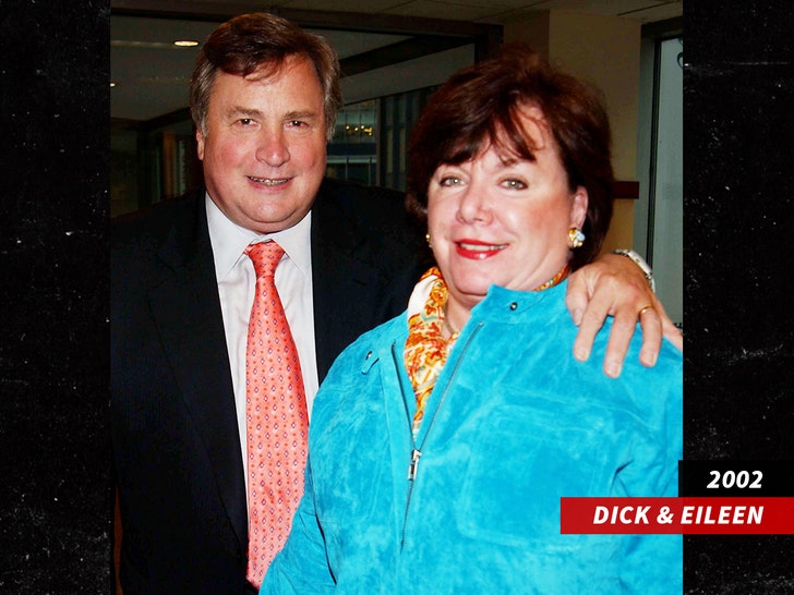 Dick Morris Underwear Clad Interview Photobomber is Wife s Caretaker