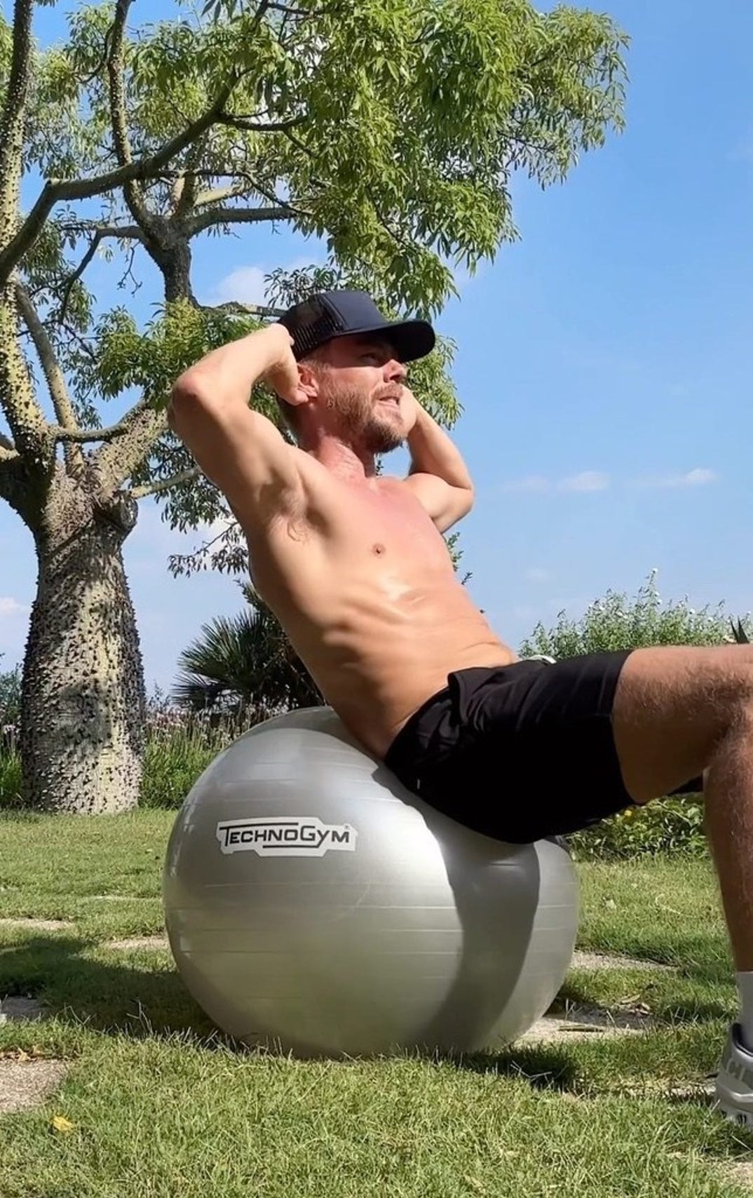 0516 Derek Hough Hot Shots 2