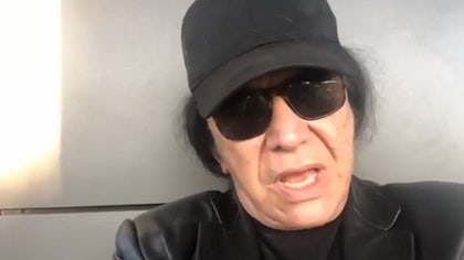 111121_gene_simmons_kal