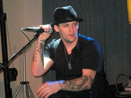 0818_joel_madden-1