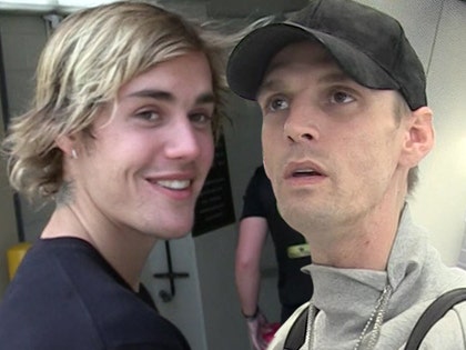 1121_justin-bieber-aaron-carter-tmz