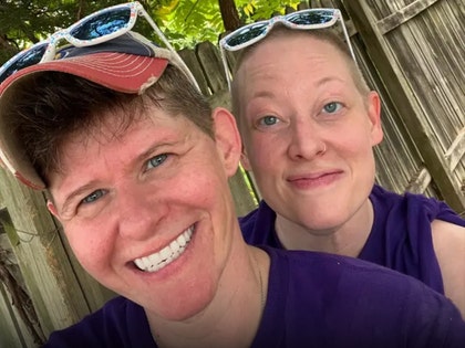 rebecca good renee nicole good main insta