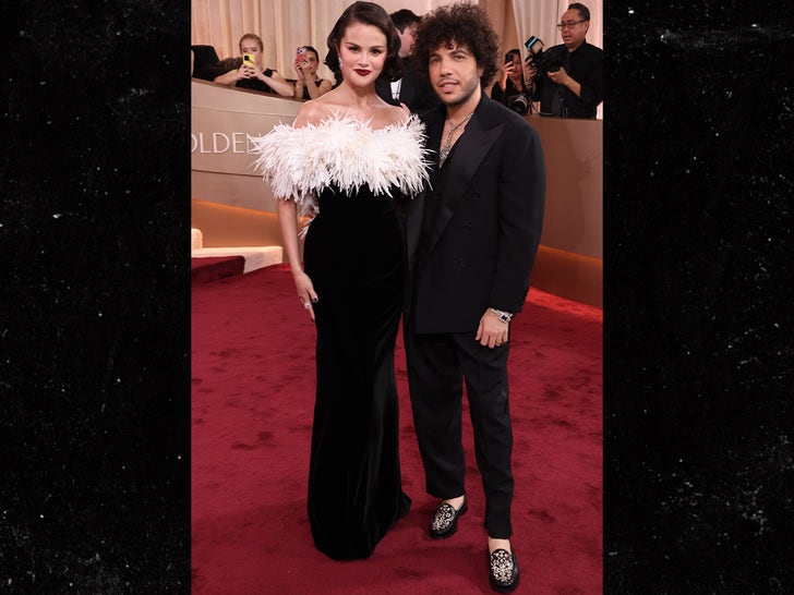 0111-Golden-Globes-2026-Arrivals-Sub4